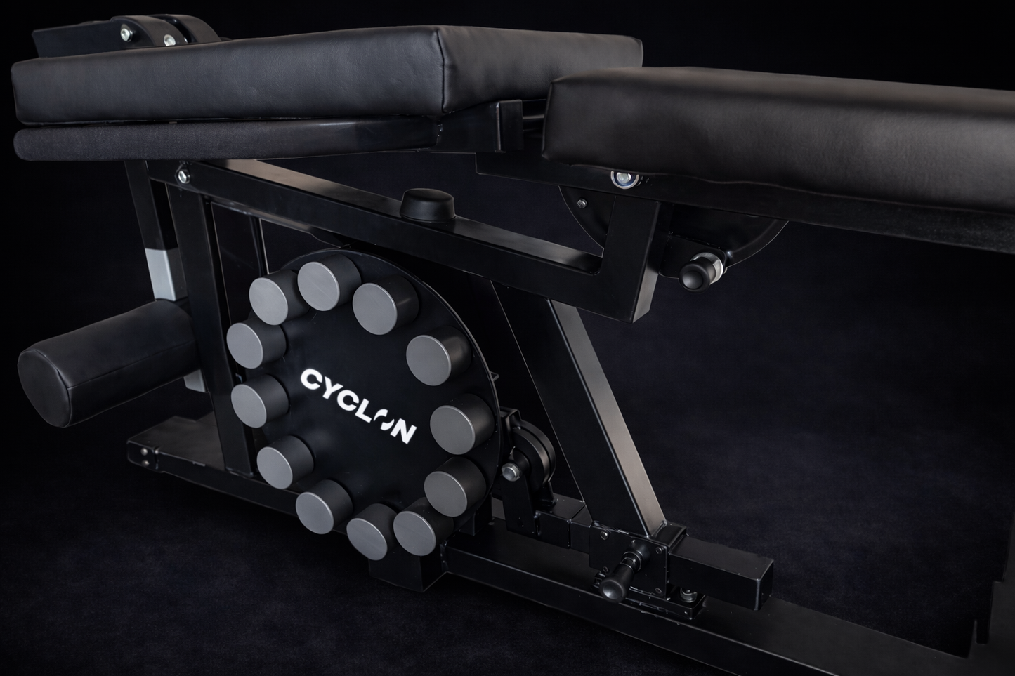 CYCLON LEG CURL / EXTENSIÓN (NEW)